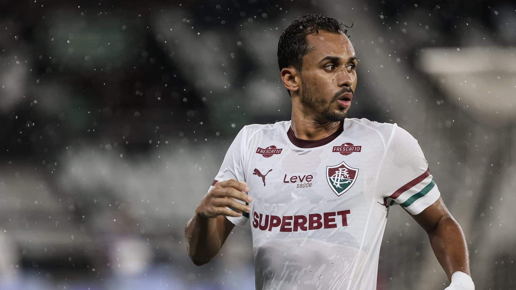 Santos demonstra interesse em Lima, meia do Fluminense emprestado ao América-MEX
