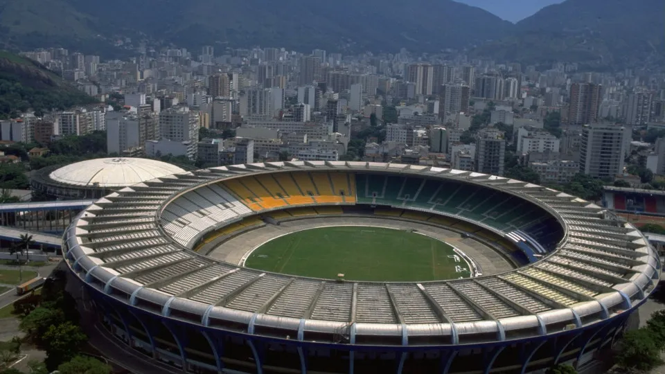 Gestão do Maracanã por Fla-Flu é alvo de multa e inquérito