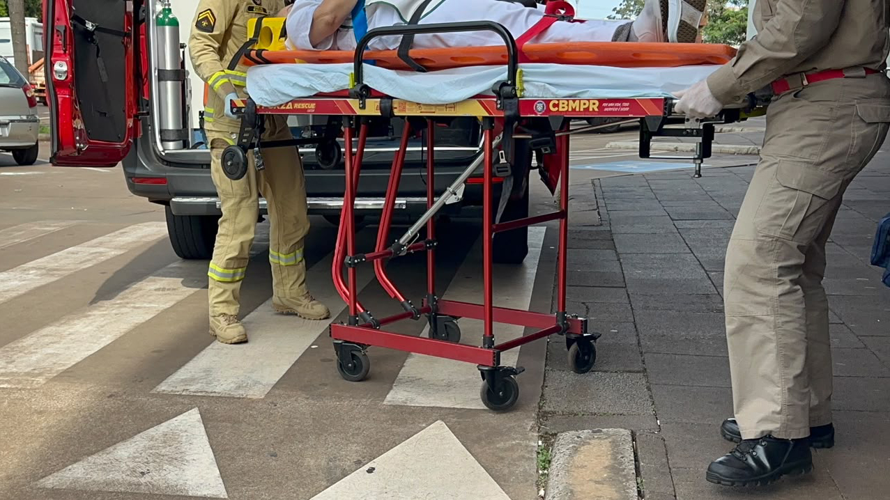 Mulher desmaia e fica ferida em supermercado na Avenida Tancredo Neves, em Cascavel