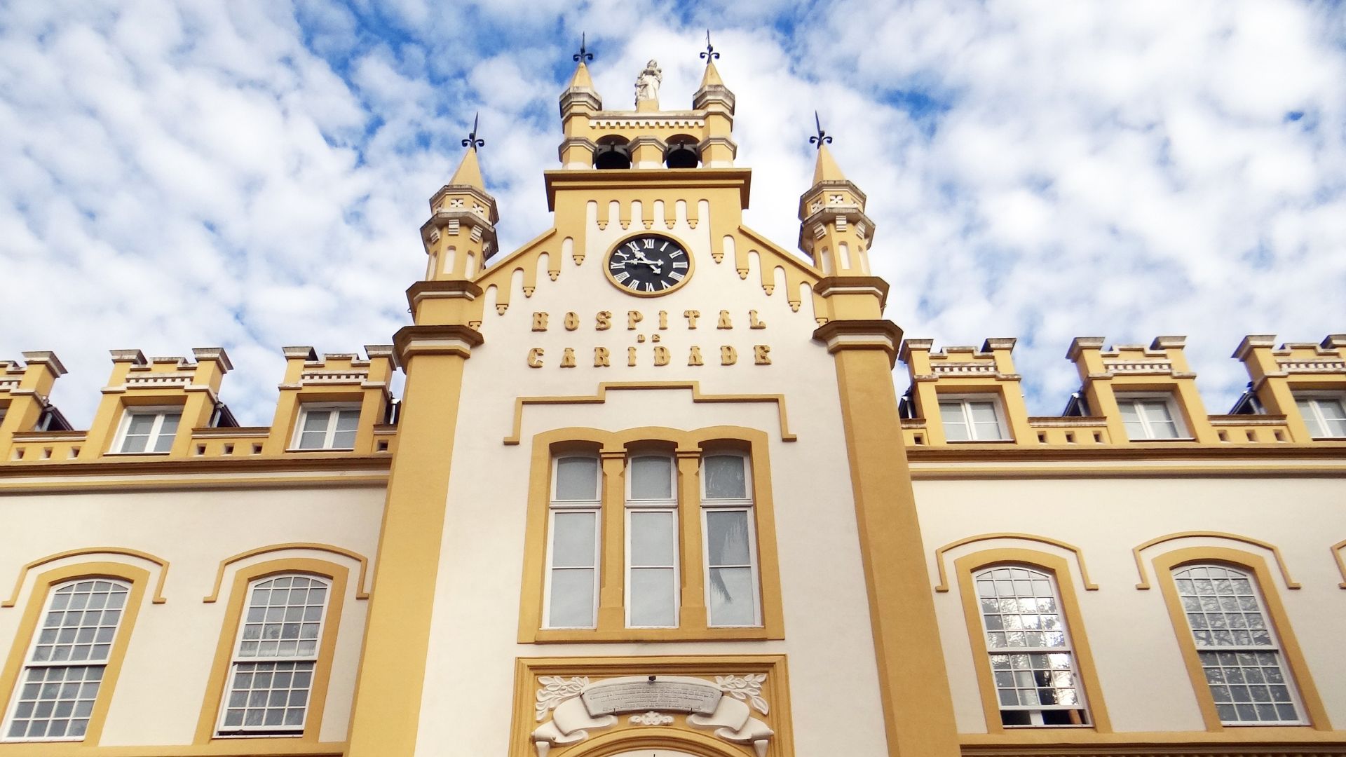 Santa Casa de Curitiba é incluída em avaliação de segurança da Anvisa