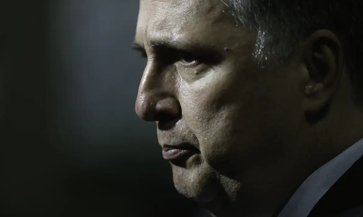 Garotinho responde a 18 ações por danos morais que passam de R$ 1,2 milhão