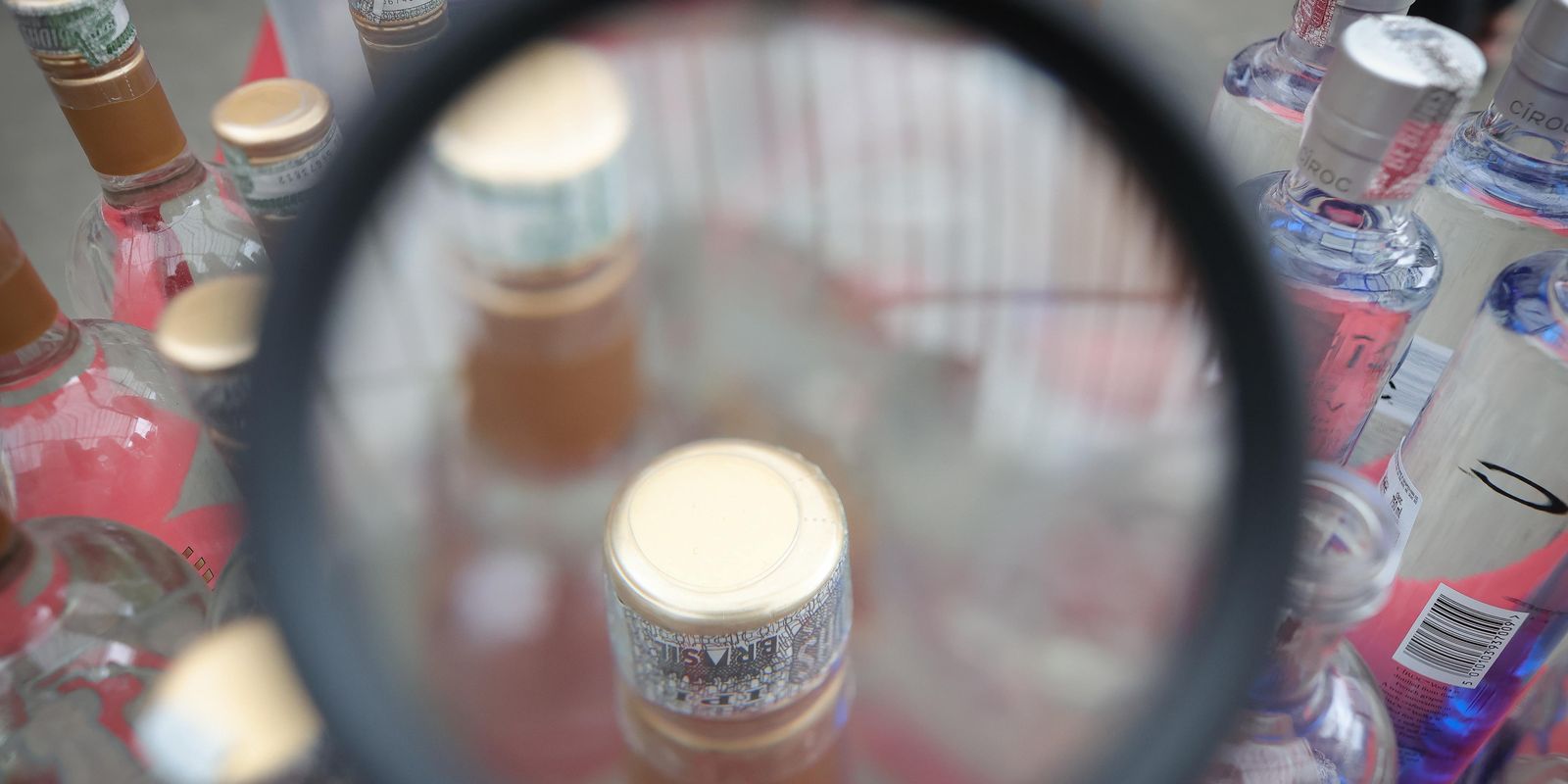 MPSP denuncia dois homens por bebida adulterada que causou cegueira em mulher