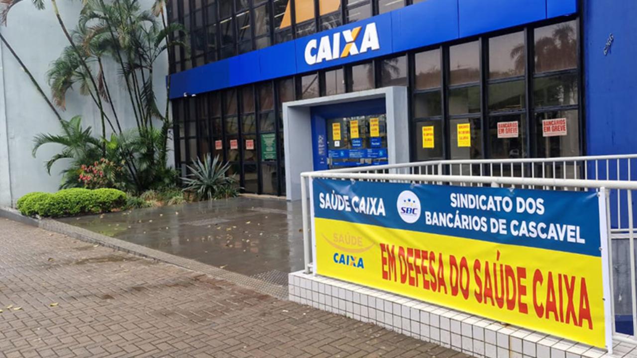 Greve da Caixa segue nesta sexta em Cascavel; proposta será votada