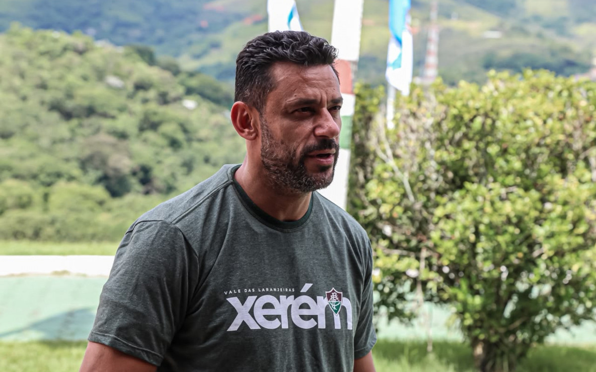 Zubeldía projeta Fred como futuro técnico do Fluminense