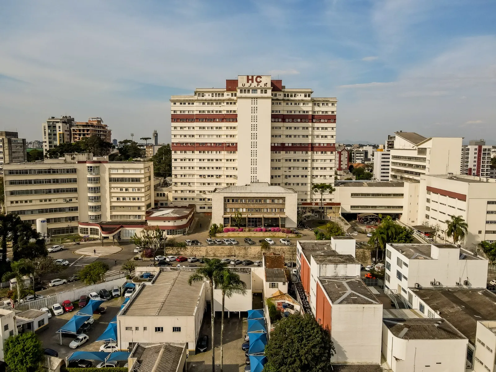 HC de Curitiba realiza cirurgia inédita de Parkinson pelo SUS