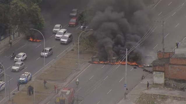Criança é baleada durante ação policial na Favela do Metrô, no Rio