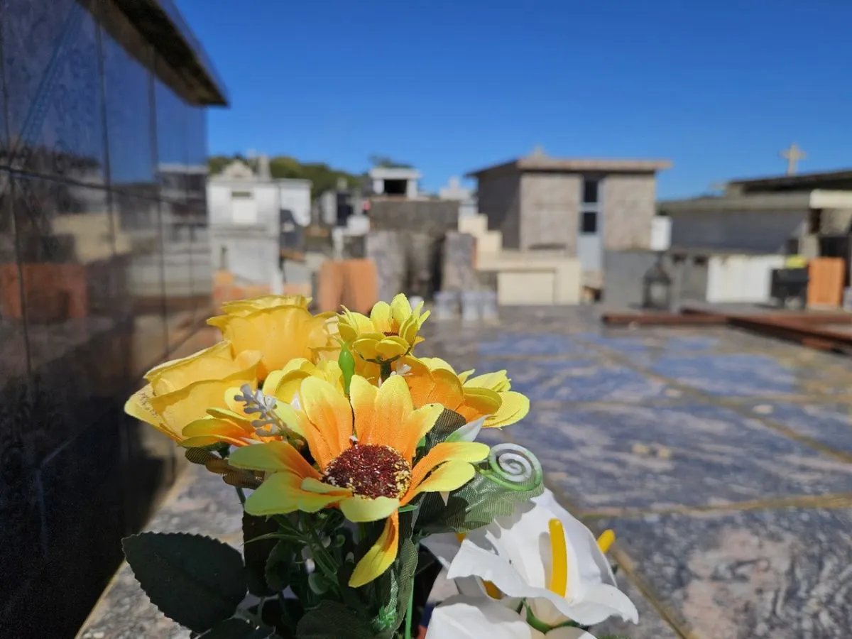 Obituário de Curitiba reúne registros de falecimentos nesta quarta-feira (23)
