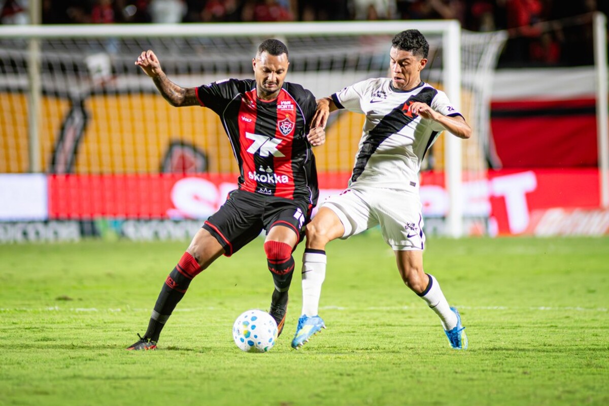 Vasco enfrenta o Vitória nas quartas da Copa do Brasil em 26 de agosto