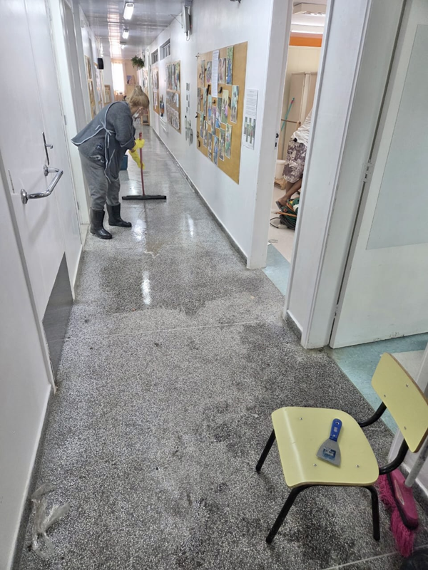CMEI São Braz passa por limpeza e pintura antes de retomar atividades