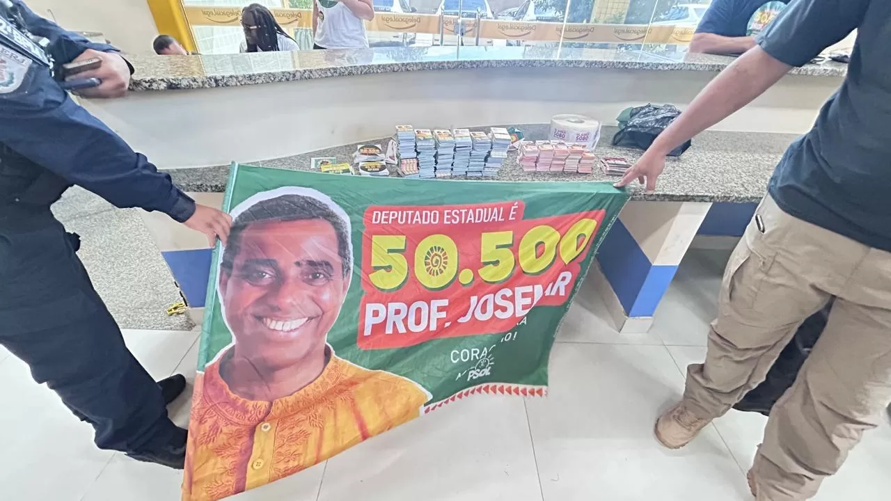 Duas pessoas são levadas à delegacia com material eleitoral em Iguaba Grande
