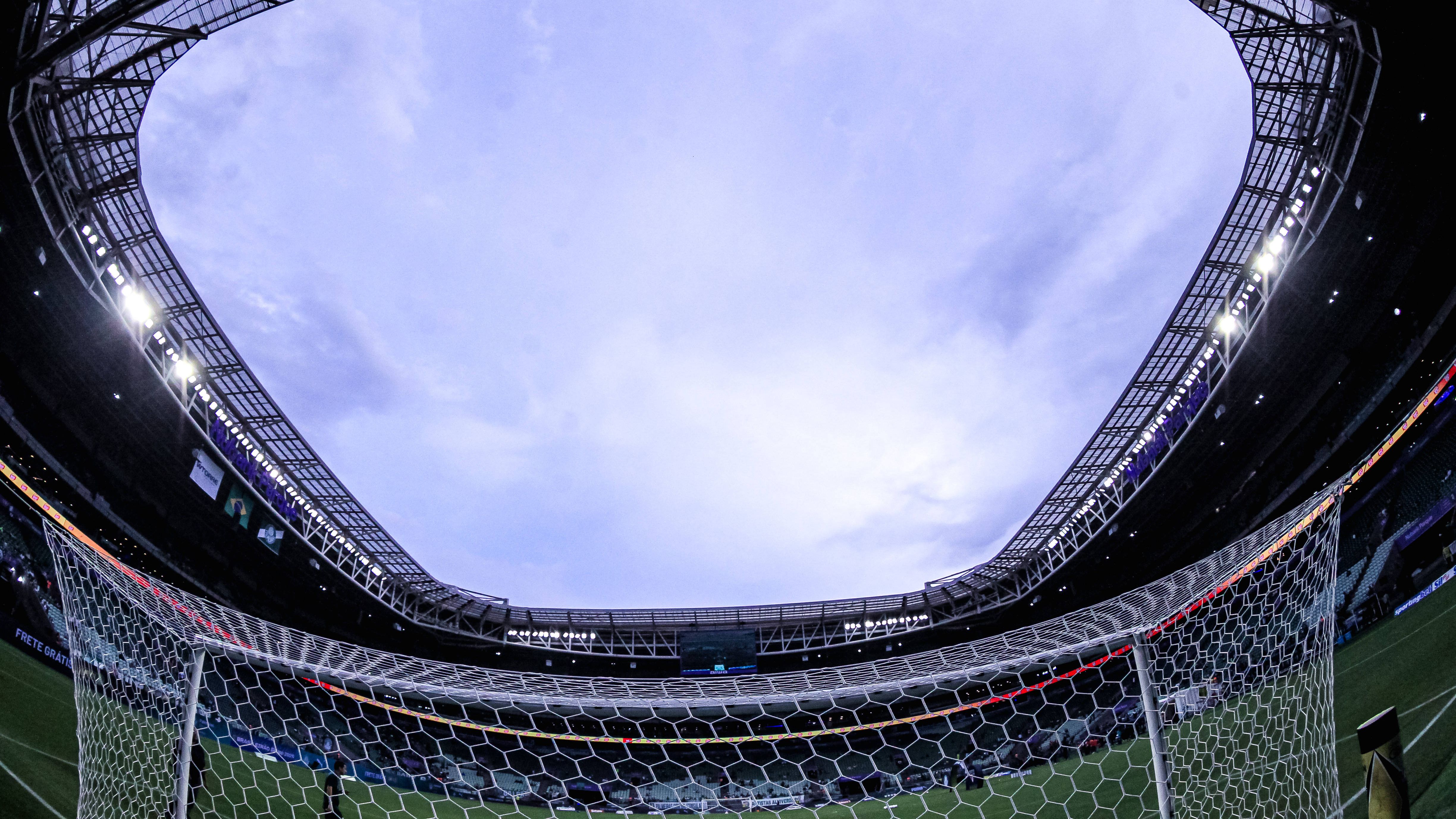 Fluminense e Palmeiras discutem carga de ingressos para visitantes na Libertadores