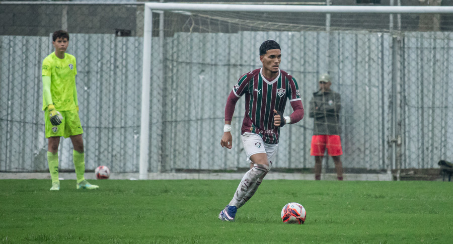 Andrey celebra classificação do Flu às quartas do Brasileirão Sub-17