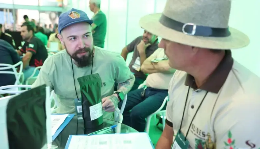 Ficafé conecta produtores do Norte Pioneiro a compradores de três estados