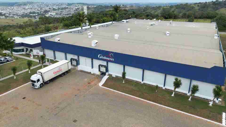 Empresa abre vagas para motoristas de caminhão em Cascavel