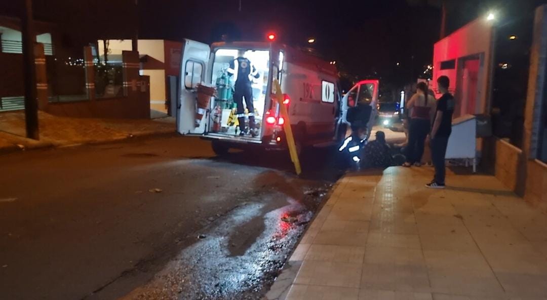 Mulher de 65 anos é levada ao hospital após queda em Cascavel
