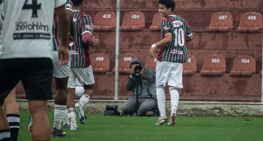 Fluminense vence o Botafogo e avança às quartas do Brasileirão Sub-17