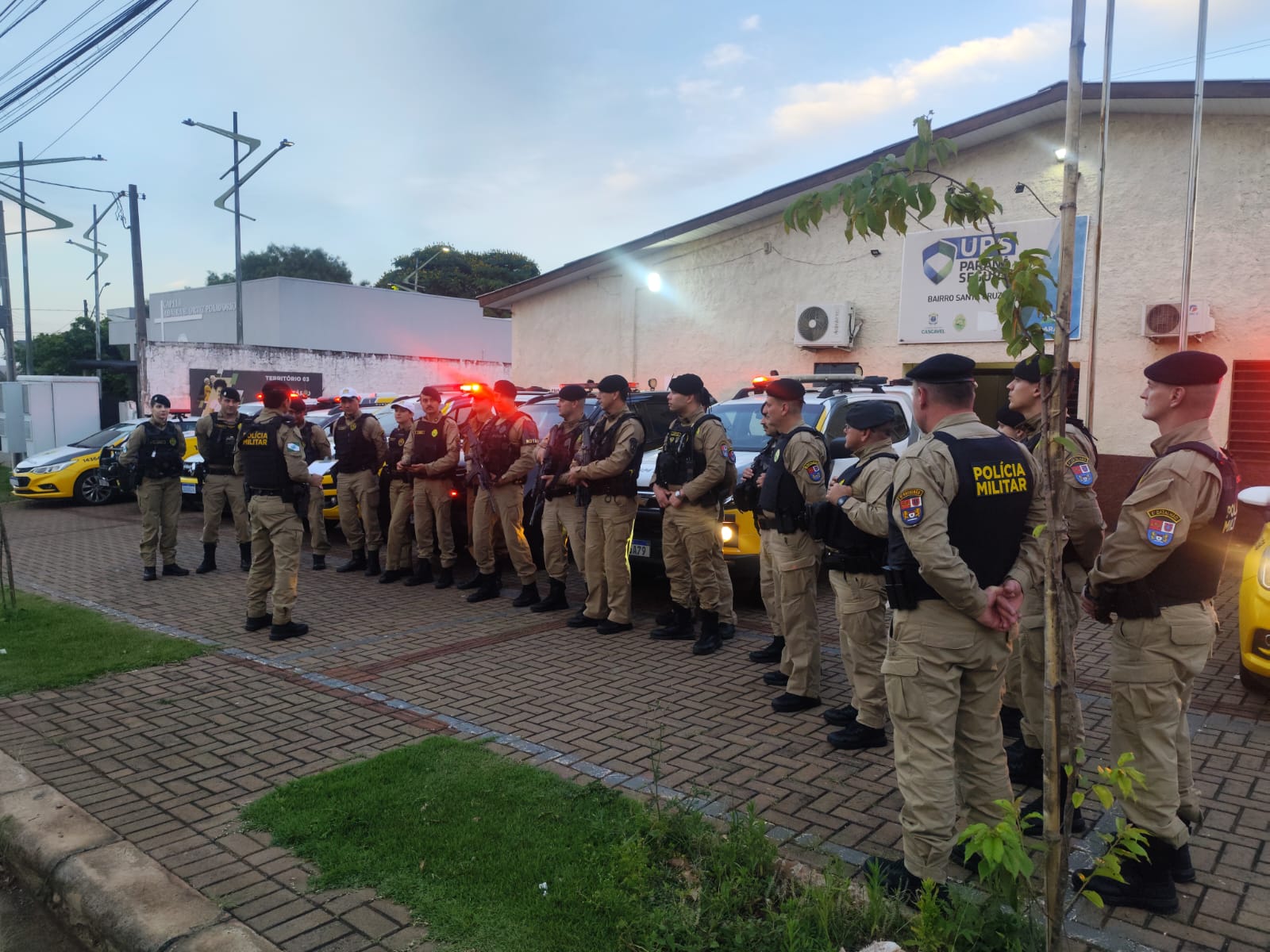 Operação Omnis reforça policiamento e busca armas e drogas em Cascavel