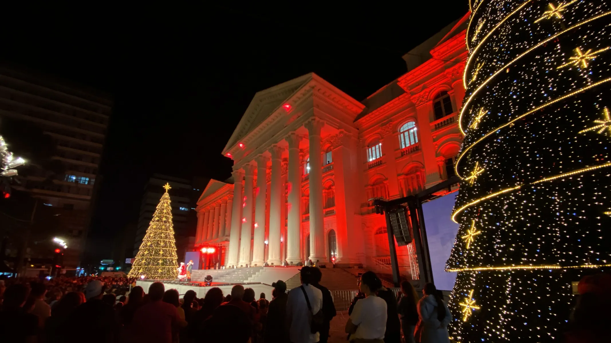 Natal de Curitiba prevê atrair 515 mil turistas e movimentar R$ 800 milhões