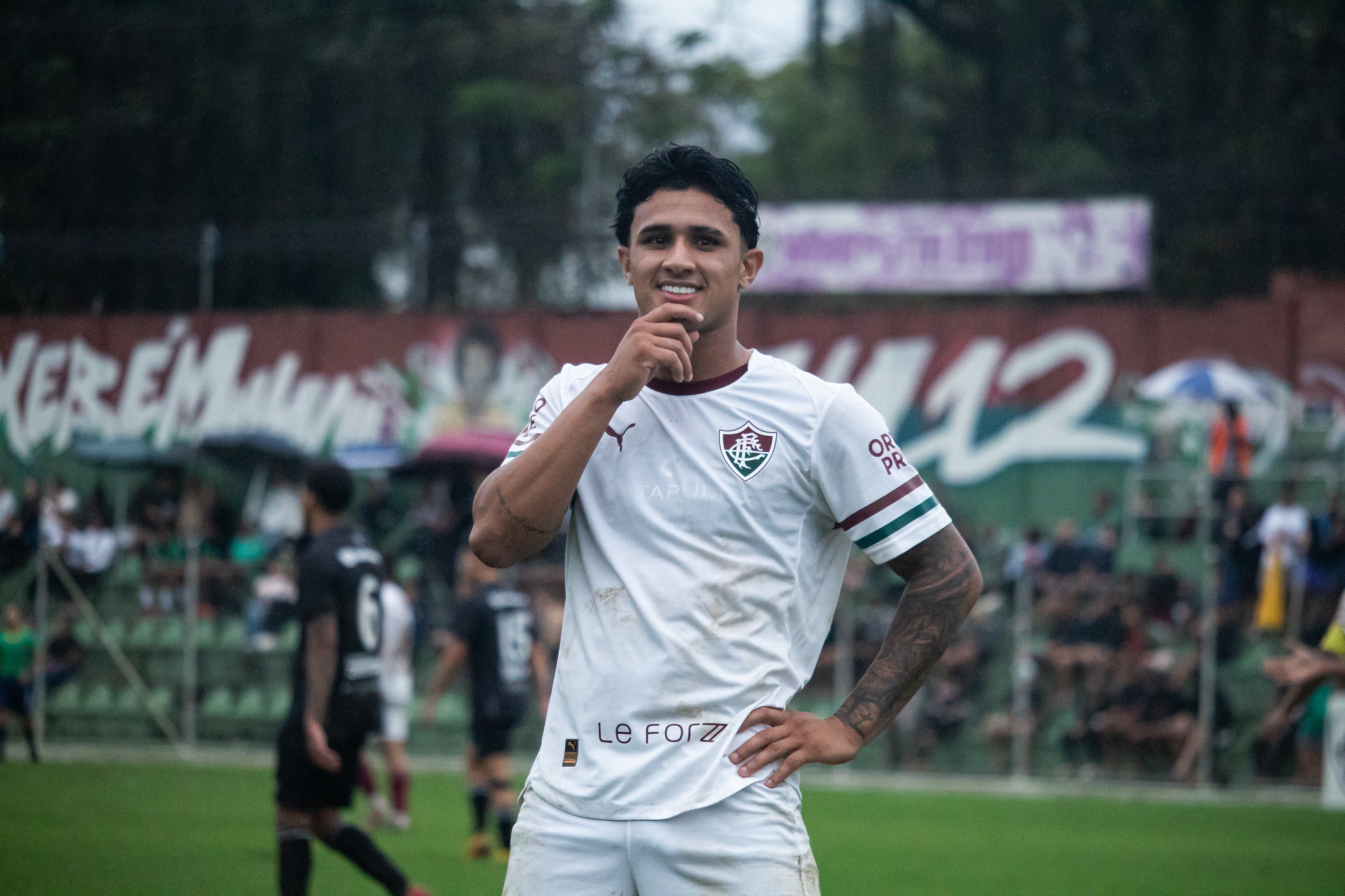 Artilheiro do Fluminense Sub-20 destaca inspiração de trabalhar com Fred