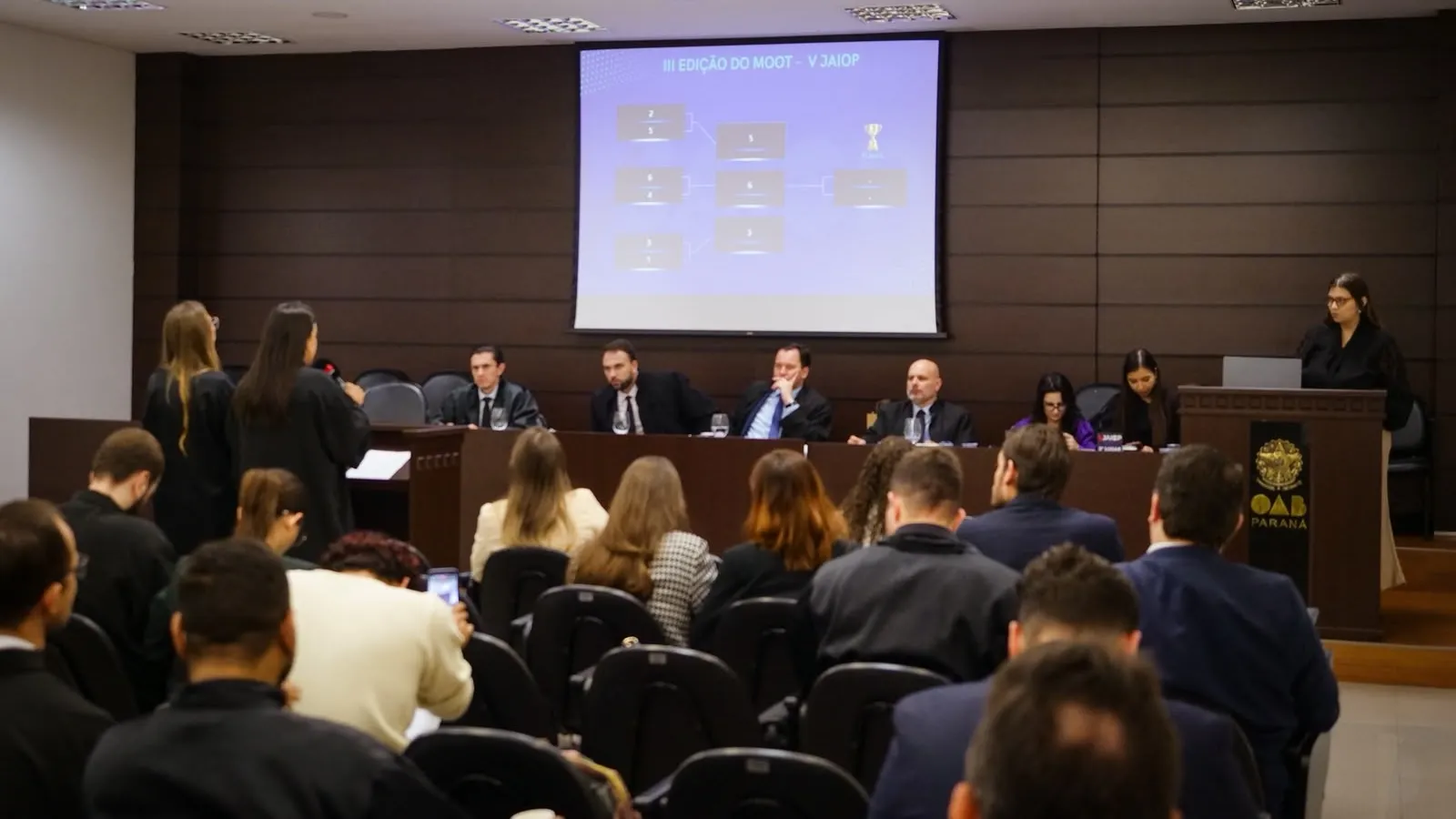 Jaiop reúne mais de 170 participantes e debate futuro da advocacia em Cascavel
