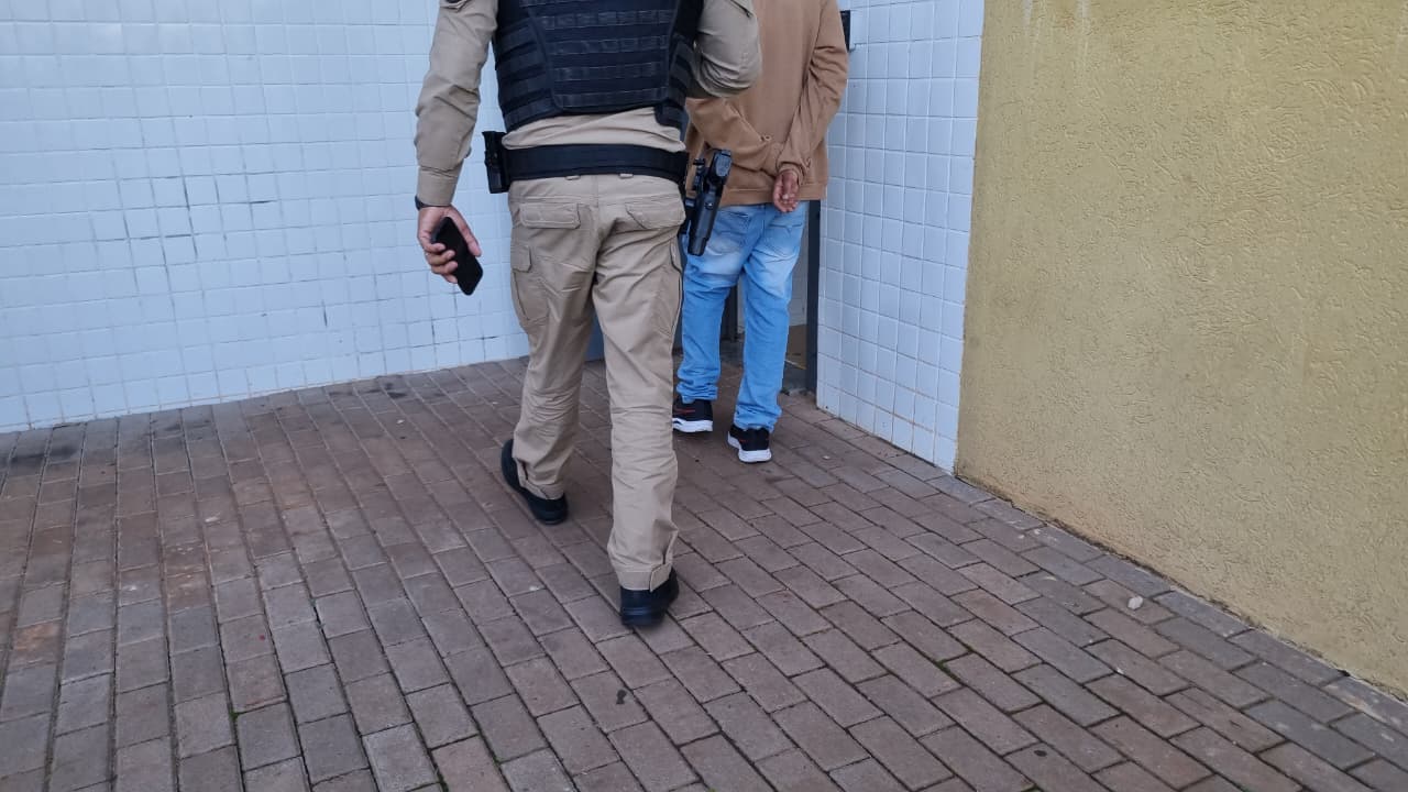 Condenado a 22 anos é levado à 15ª SDP de Cascavel após novo júri