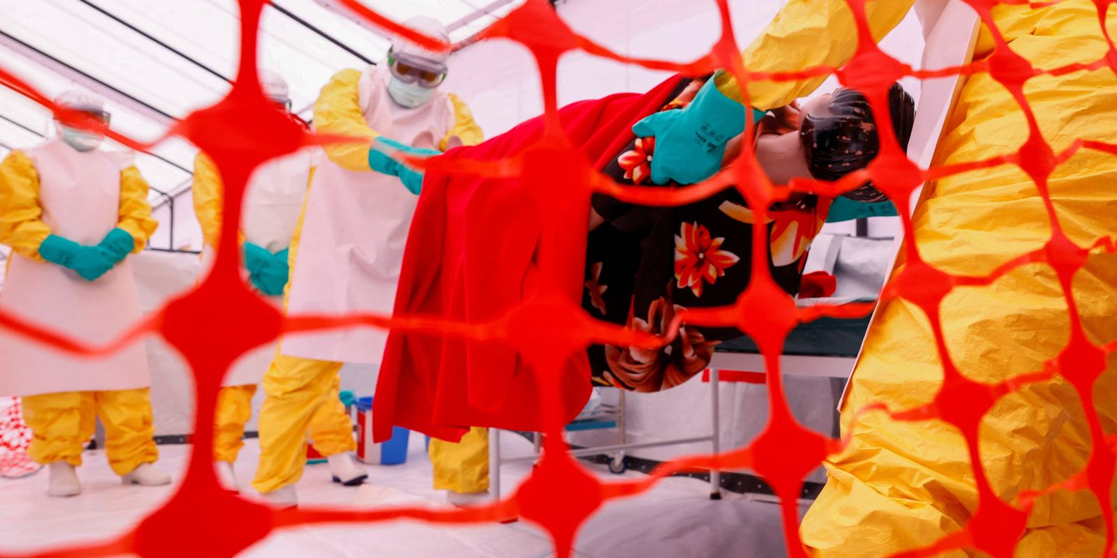 Quênia confirma primeiro caso de ebola; paciente morre após tratamento