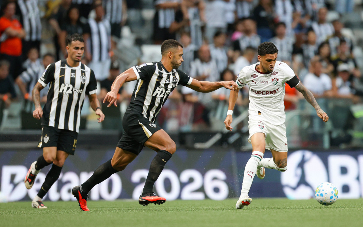 Marcão explica o que Riquelme precisa fazer para ganhar mais chances