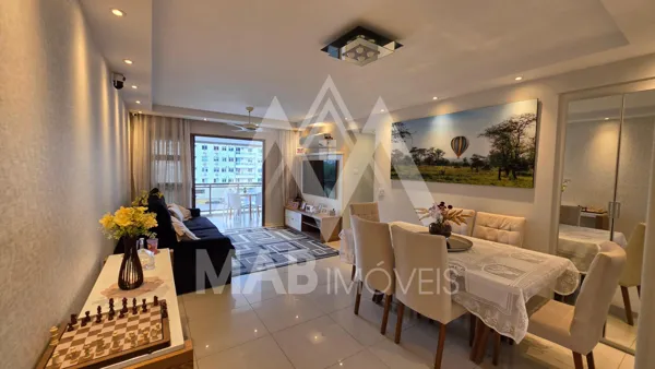 Apartamento de 130 m² com quatro quartos é anunciado na Freguesia