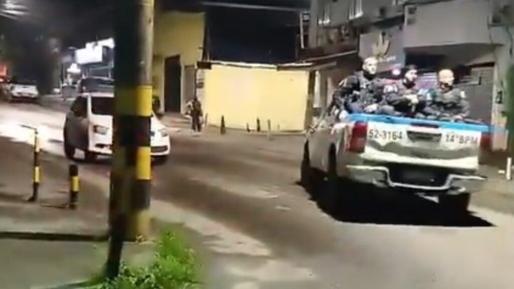 PM realiza operação em cinco comunidades da Zona Oeste do Rio