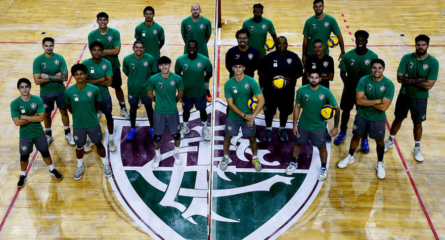Fluminense mantém base do vôlei e anuncia cinco reforços para 2026/27