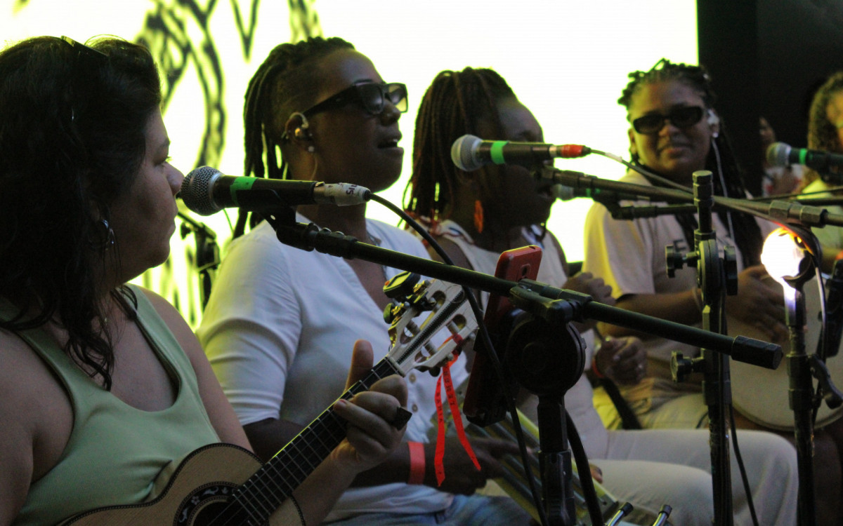 Samba das Yabás reúne música e cultura afro-brasileira em Niterói