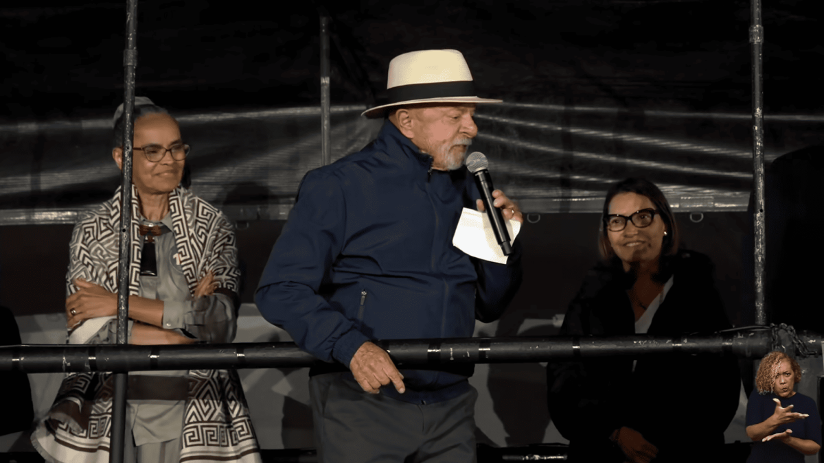 Lula critica clubes por defesa das bets durante comício em Guarulhos