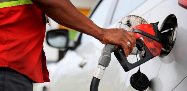 Gasolina comum sobe para R$ 6,55 em Niterói nesta semana