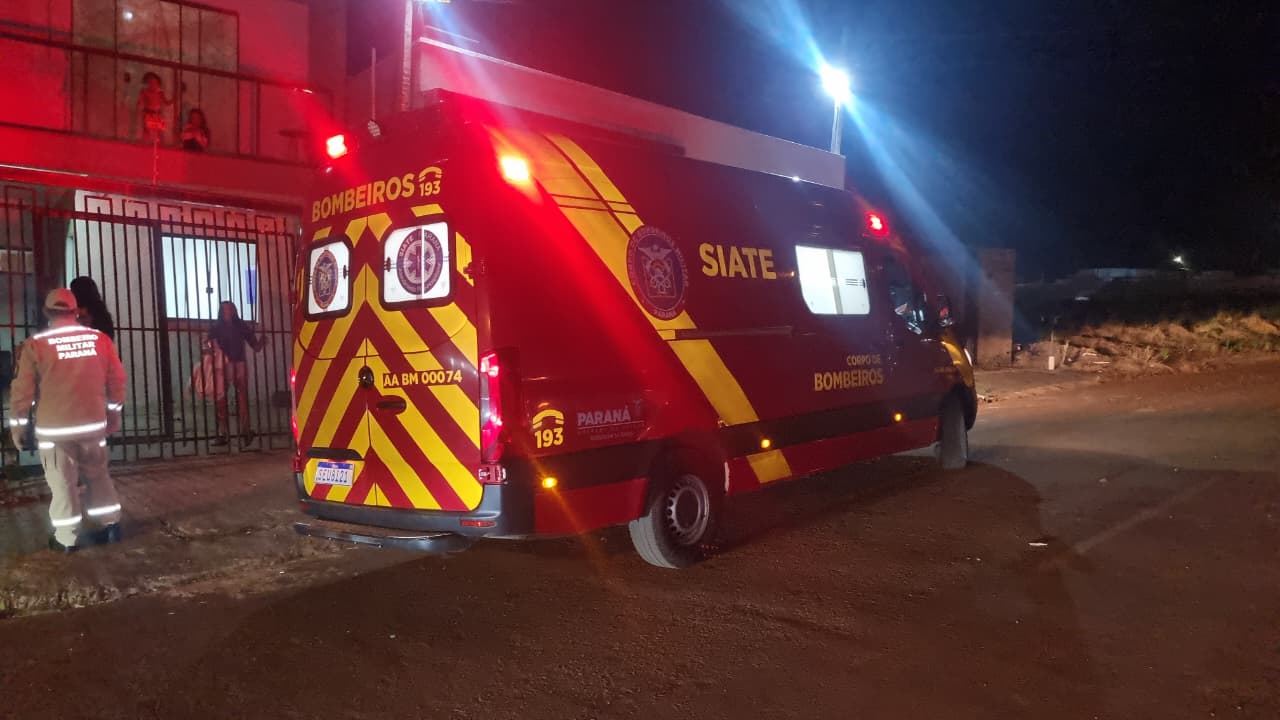 Homem cai de escada e é levado à UPA após atendimento do Siate em Cascavel