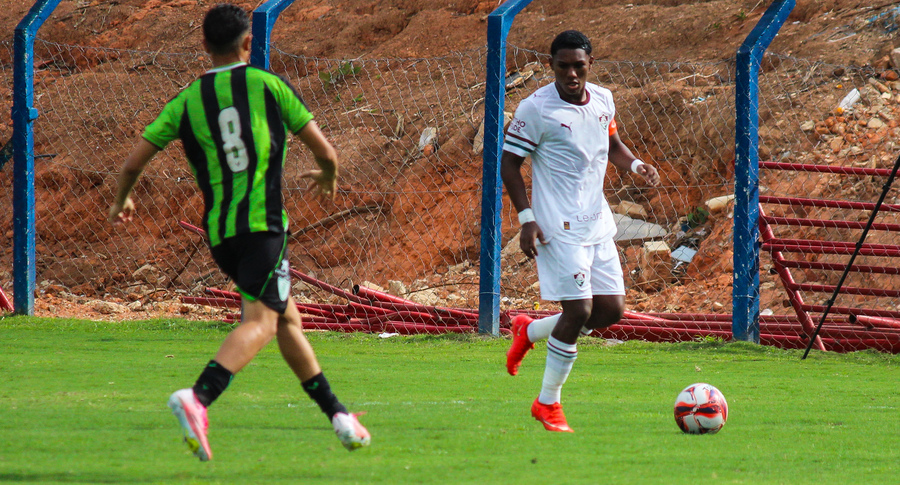Fluminense Sub-17 chega a dez vitórias e fica perto das quartas