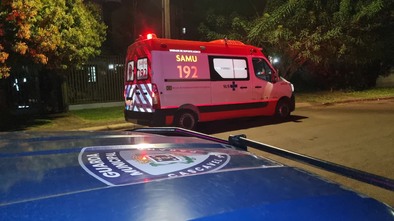 Rapaz em surto é atendido pelo Samu e pela Guarda em Cascavel