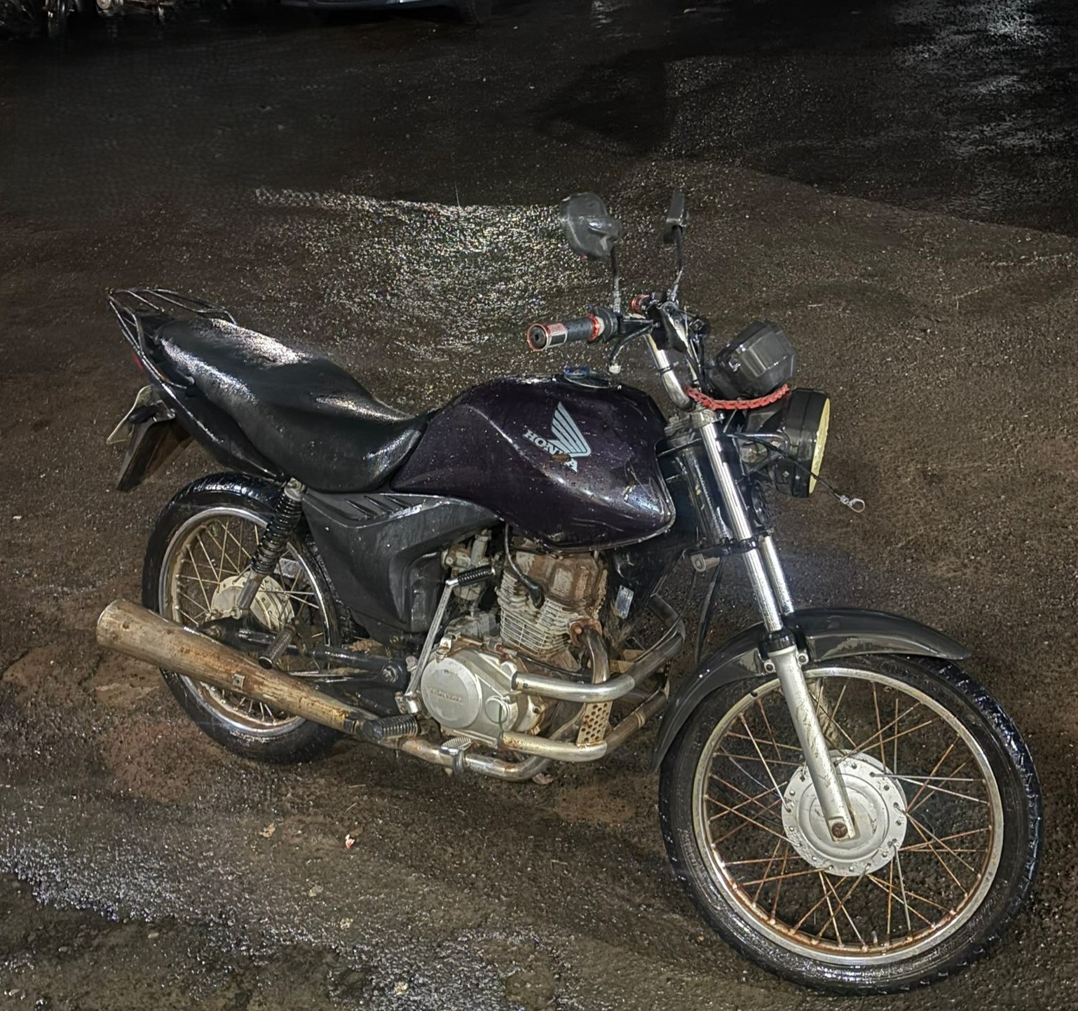 PM recupera motocicleta furtada em área de mata em Santo Antônio da Platina
