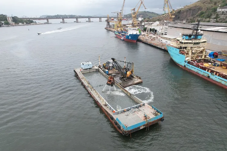 Niterói busca novos contratos para estaleiros na retomada naval