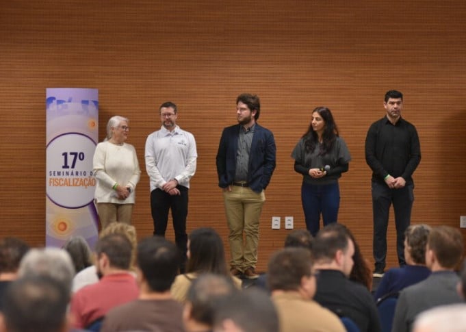 Cascavel sedia seminário do Crea-PR sobre fiscalização profissional