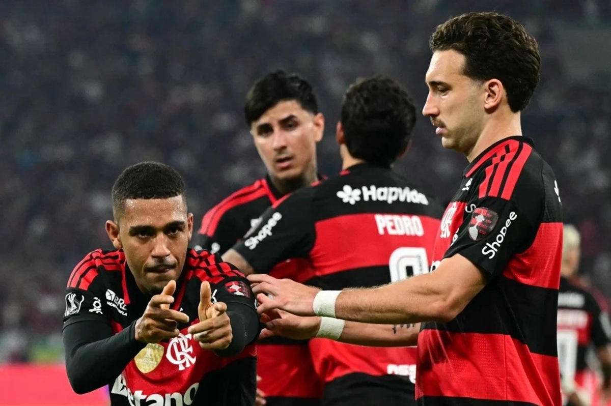 Flamengo fatura R$ 8,8 milhões com vaga nas quartas da Libertadores